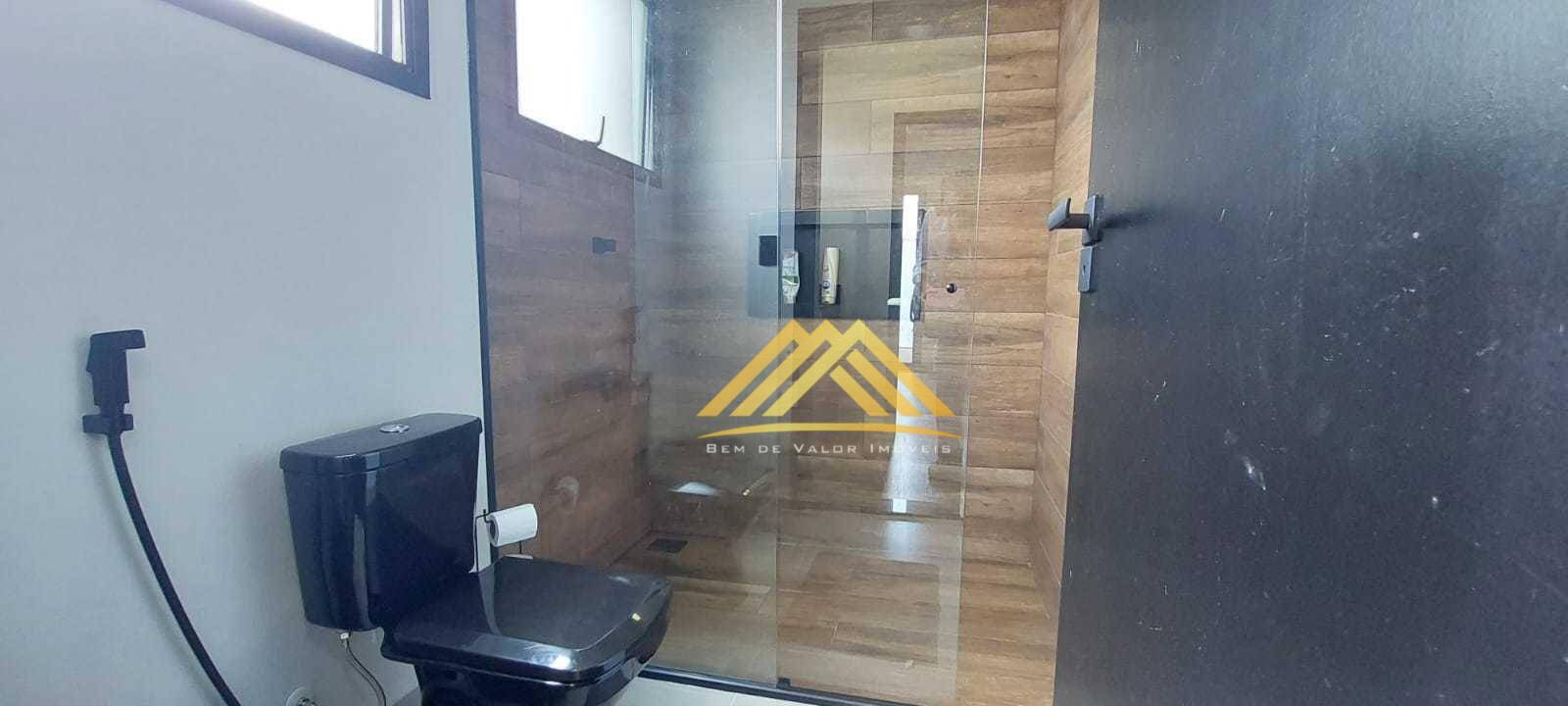 Casa à venda com 4 quartos, 290m² - Foto 26