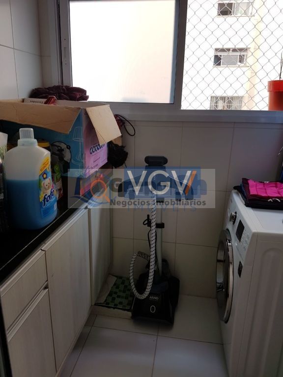 Apartamento à venda com 2 quartos, 68m² - Foto 10