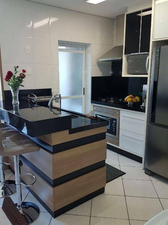 Apartamento à venda com 3 quartos, 93m² - Foto 9