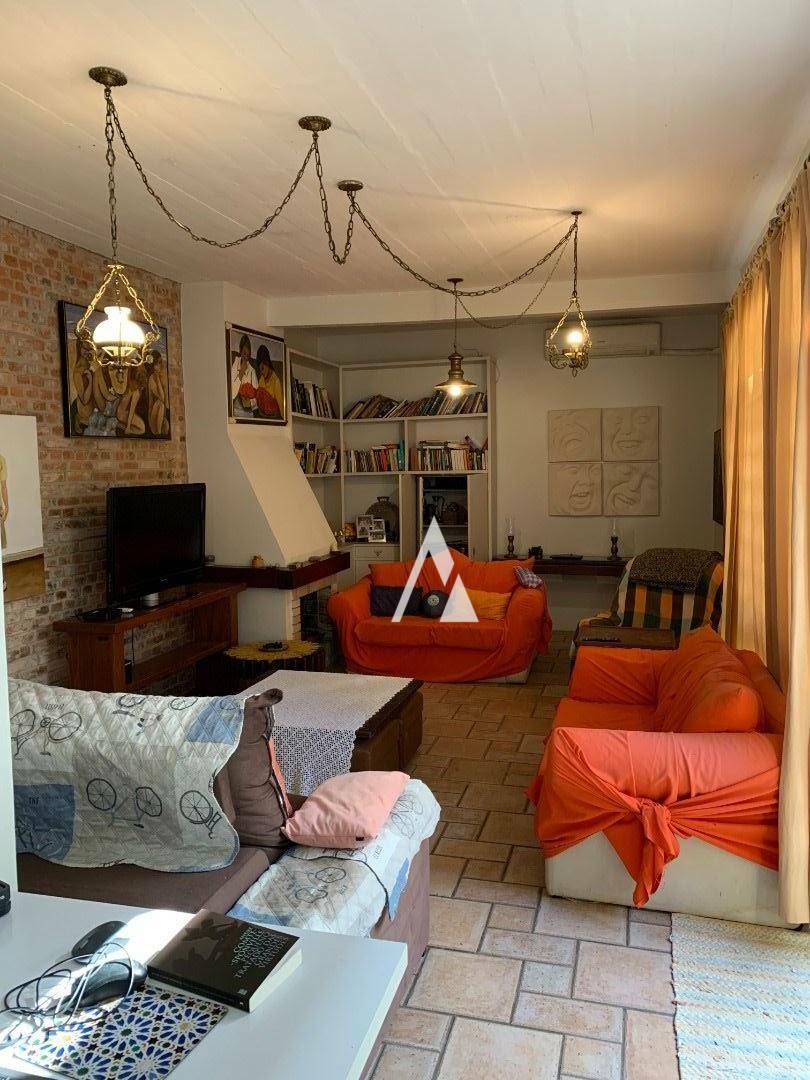 Casa à venda com 4 quartos, 337m² - Foto 10