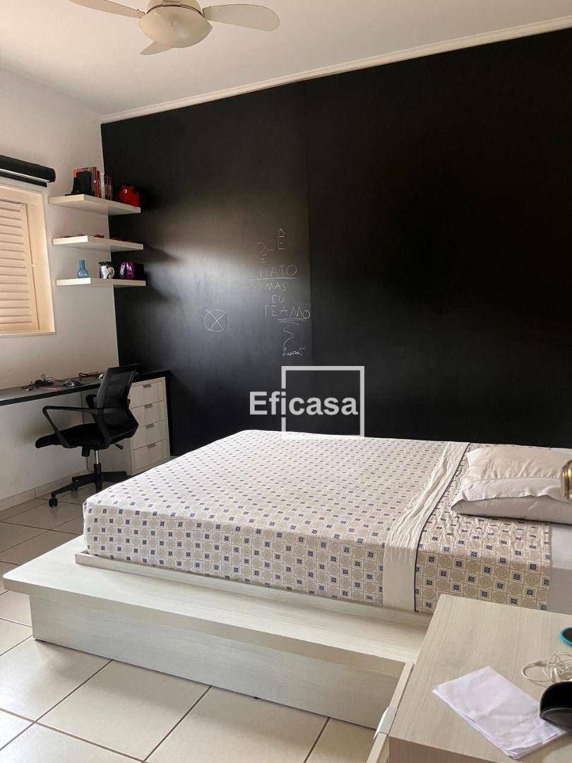 Casa à venda com 3 quartos, 296m² - Foto 6