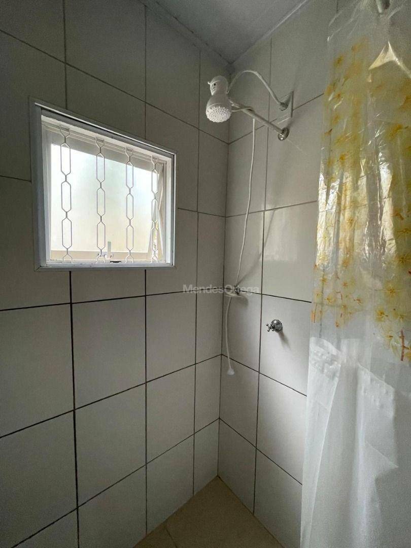 Chácara à venda com 4 quartos, 250m² - Foto 8