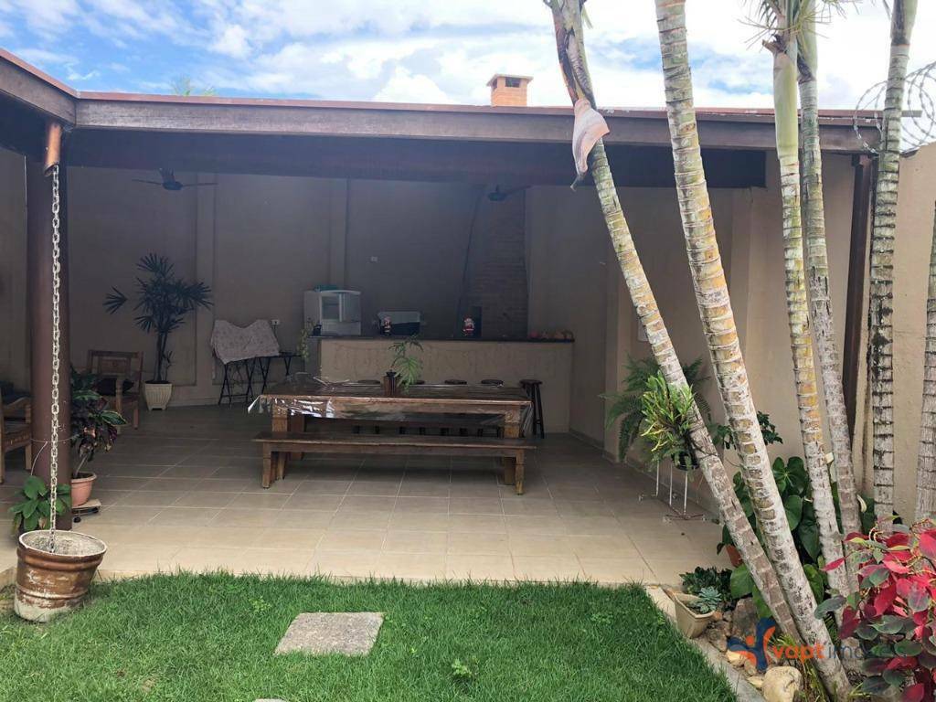 Casa de Condomínio à venda com 6 quartos, 420m² - Foto 2