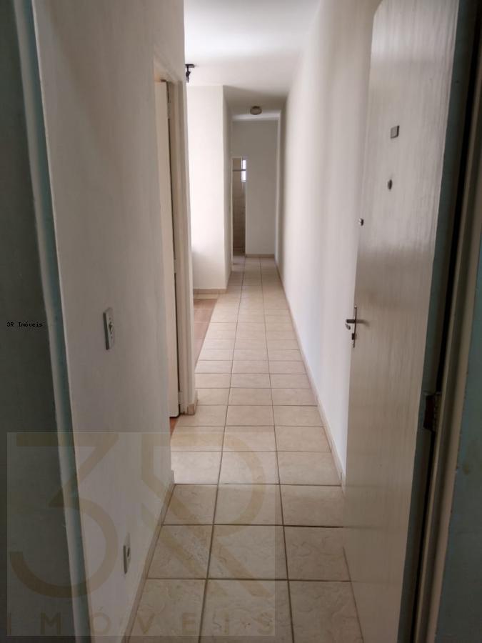 Apartamento para alugar com 2 quartos, 53m² - Foto 2