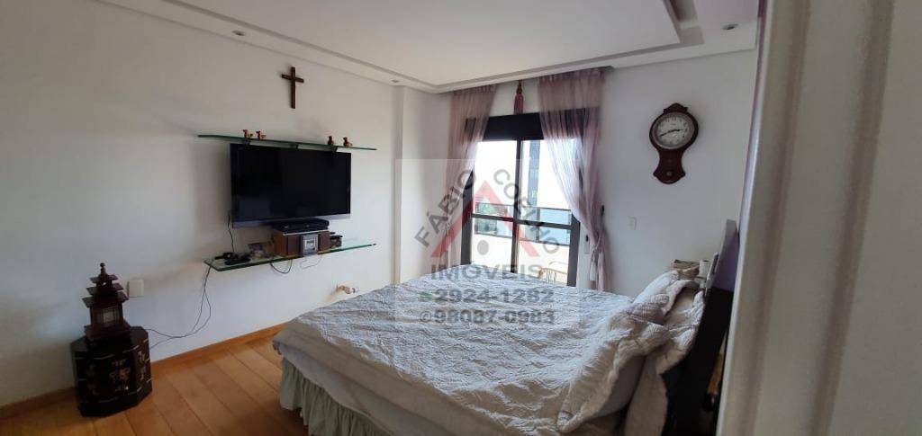 Apartamento à venda com 4 quartos, 211m² - Foto 3