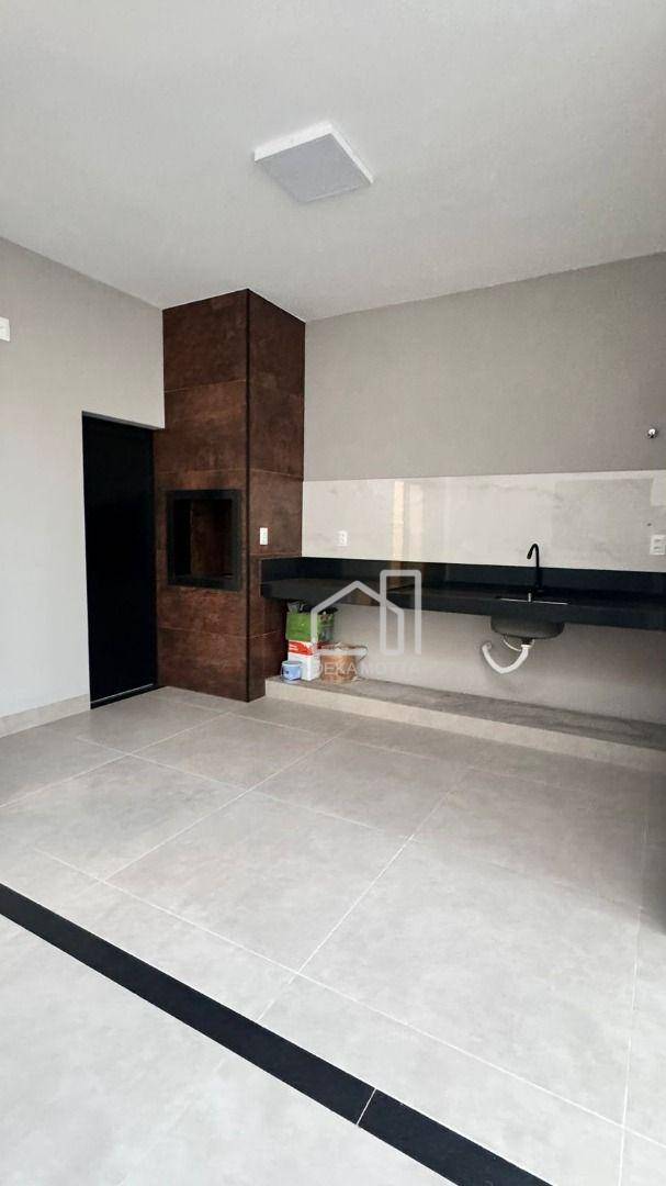 Casa à venda com 3 quartos, 150m² - Foto 3