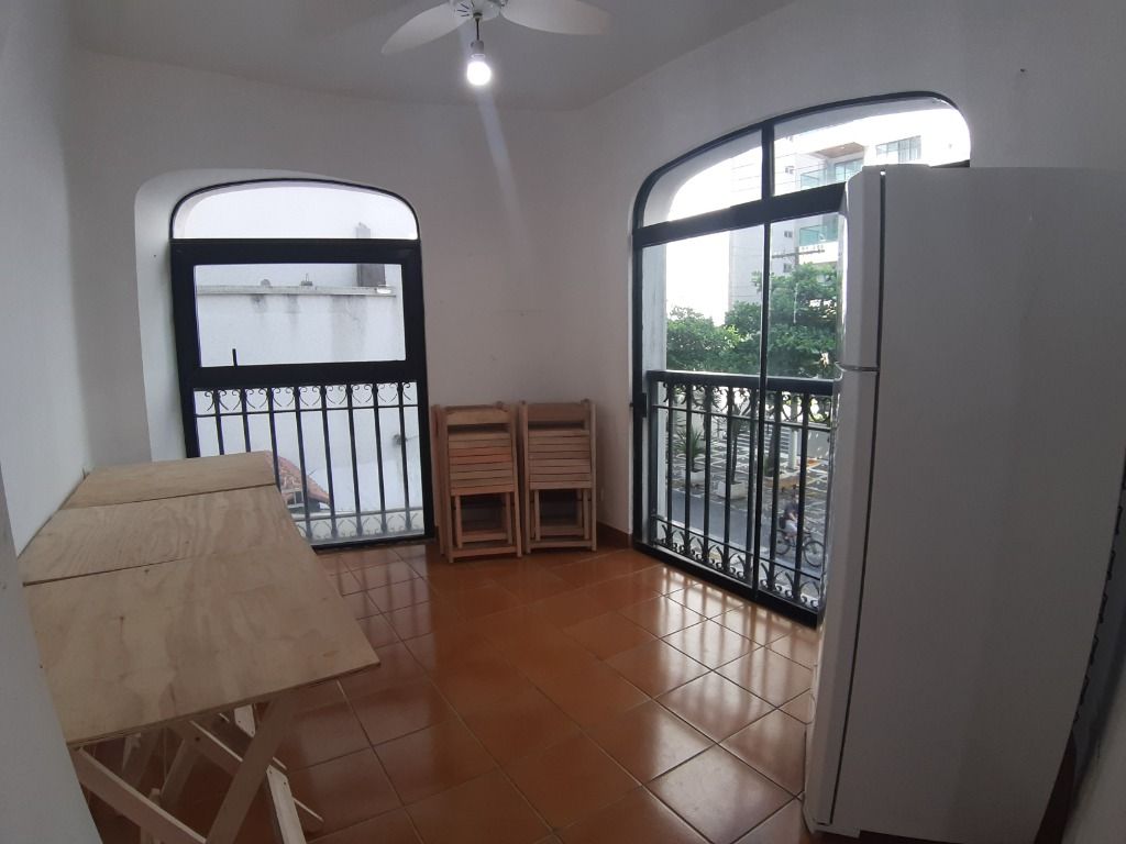 Apartamento à venda com 3 quartos, 140m² - Foto 3