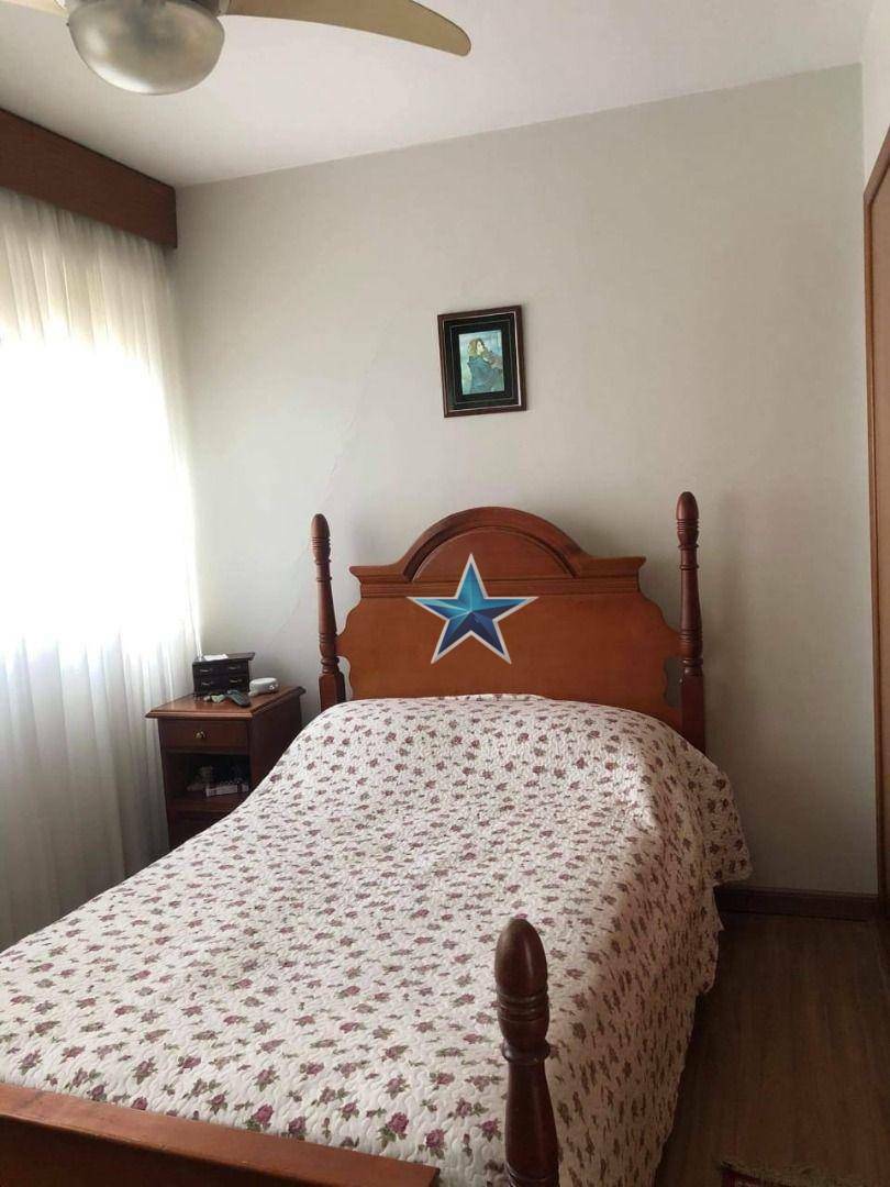 Apartamento à venda com 3 quartos, 200m² - Foto 17