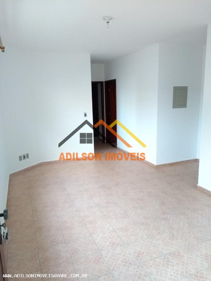 Casa à venda com 3 quartos, 180m² - Foto 4