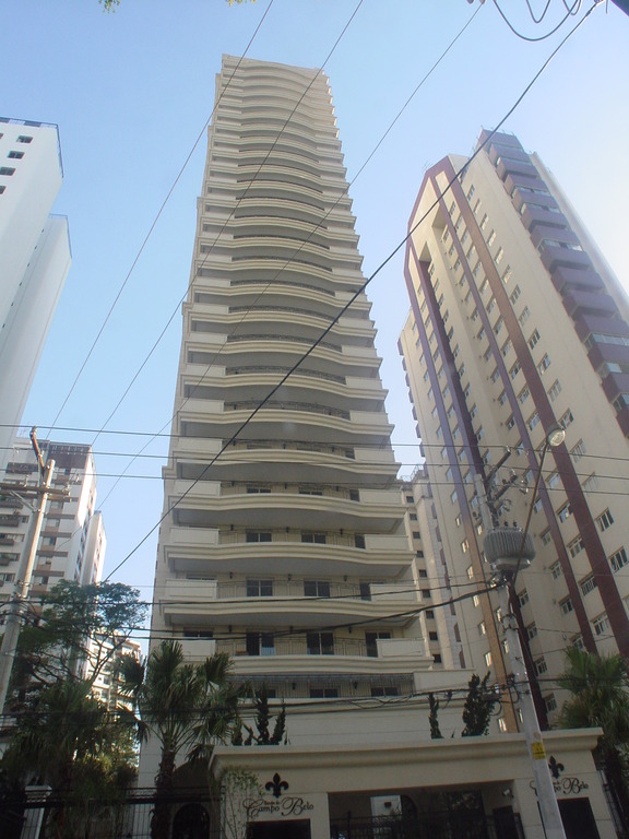 Apartamento à venda com 4 quartos, 252m² - Foto 1