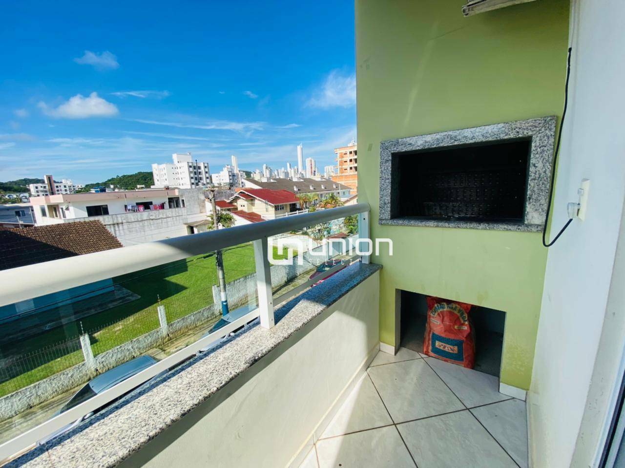 Apartamento à venda com 2 quartos, 65m² - Foto 14