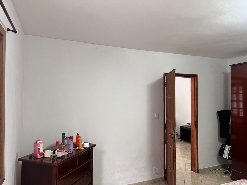 Casa à venda com 2 quartos, 100m² - Foto 17