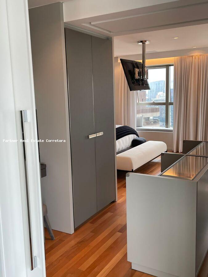 Apartamento à venda com 3 quartos, 275m² - Foto 9