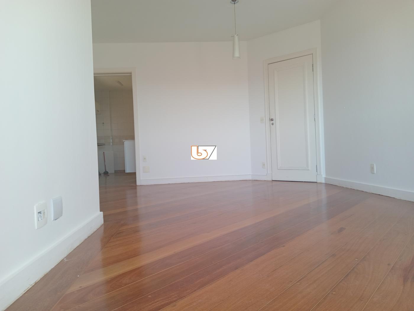 Apartamento para alugar com 3 quartos, 96m² - Foto 7