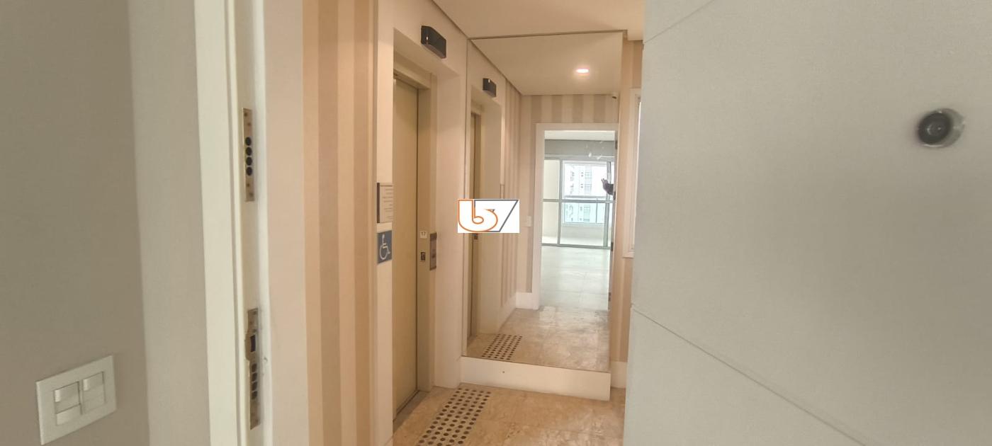 Apartamento para alugar com 3 quartos, 176m² - Foto 47