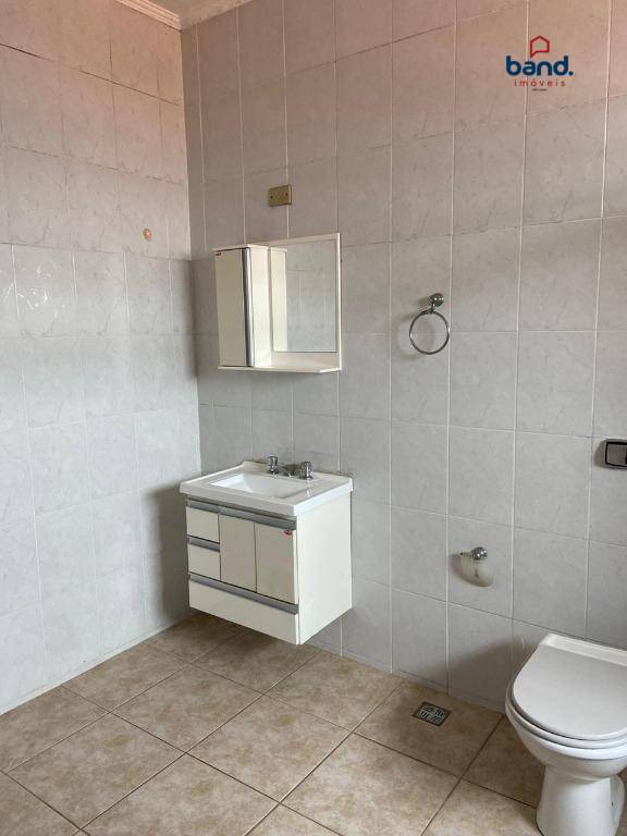 Casa à venda com 3 quartos, 200m² - Foto 3