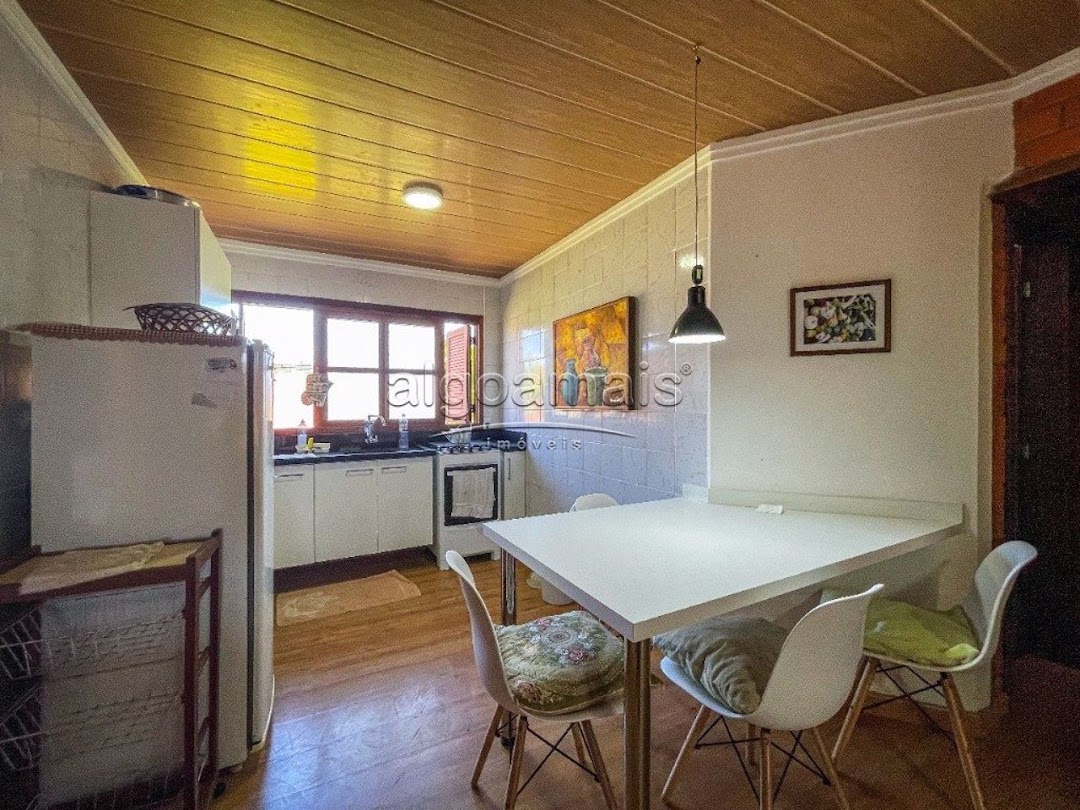 Casa à venda com 2 quartos, 12m² - Foto 7