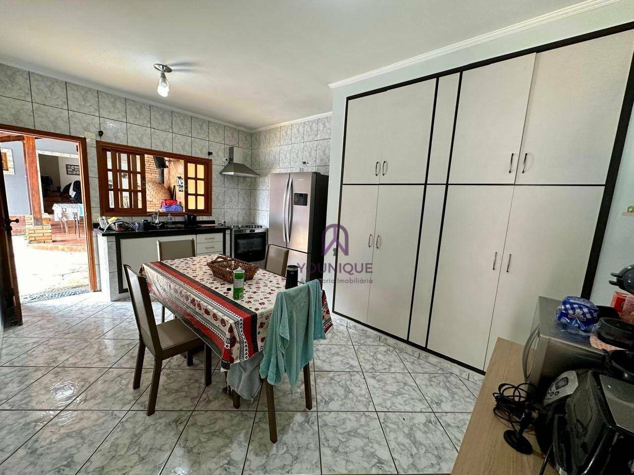 Casa, 7 quartos, 300 m² - Foto 3