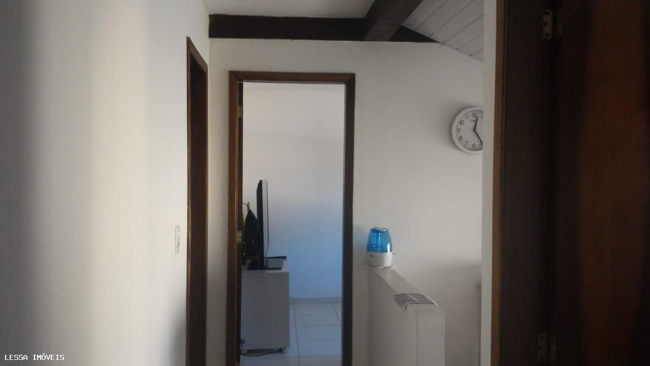 Casa à venda com 2 quartos, 75m² - Foto 6