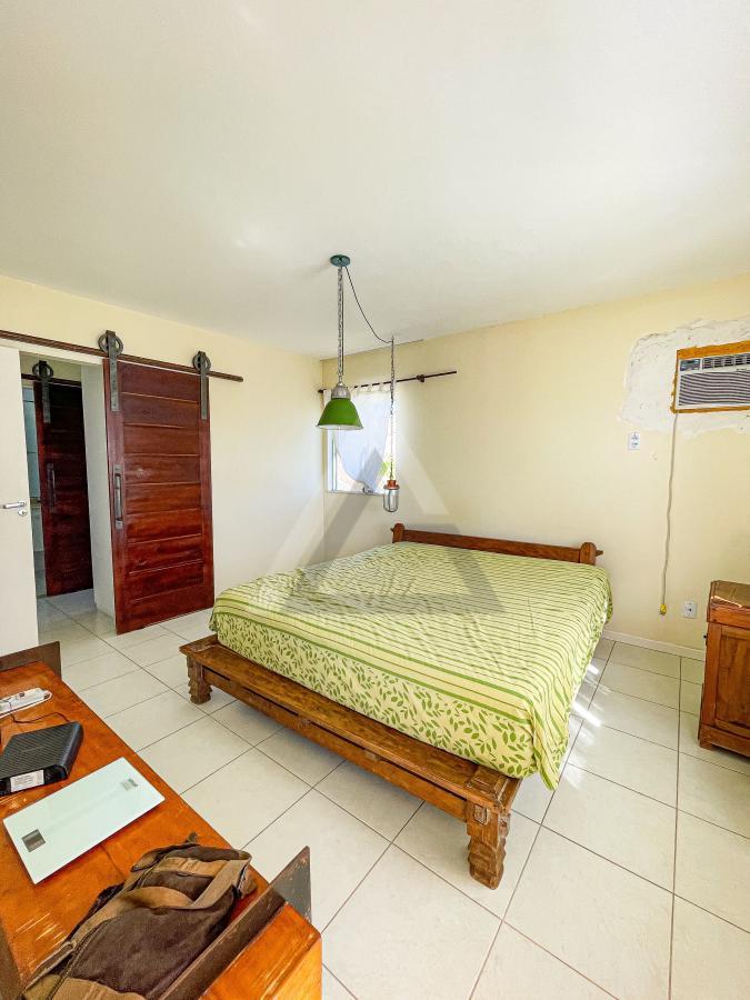 Casa de Condomínio à venda com 5 quartos, 200m² - Foto 18