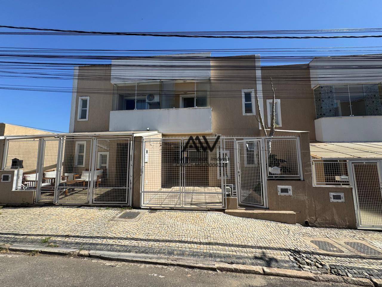 Casa, 2 quartos, 77 m² - Foto 1