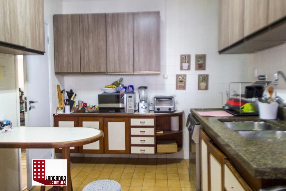 Apartamento à venda com 3 quartos, 125m² - Foto 11