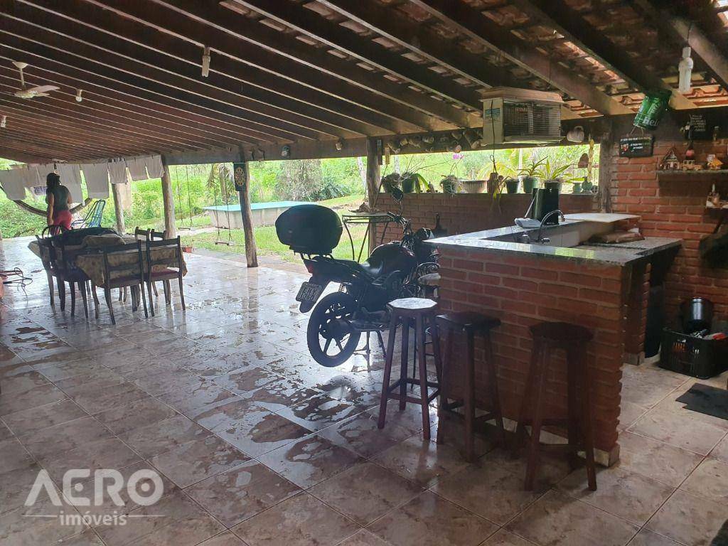 Chácara à venda com 4 quartos, 590m² - Foto 10