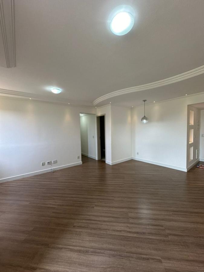 Apartamento à venda com 2 quartos, 74m² - Foto 1