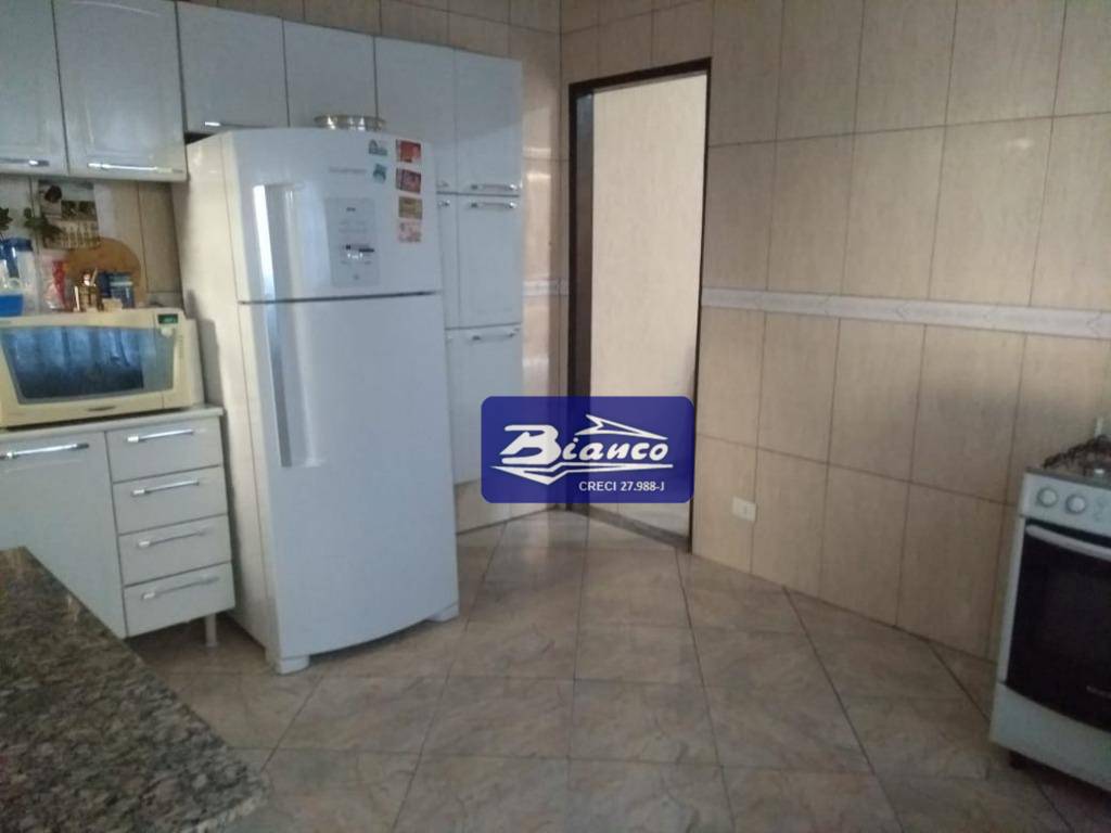 Casa à venda com 3 quartos, 200m² - Foto 9