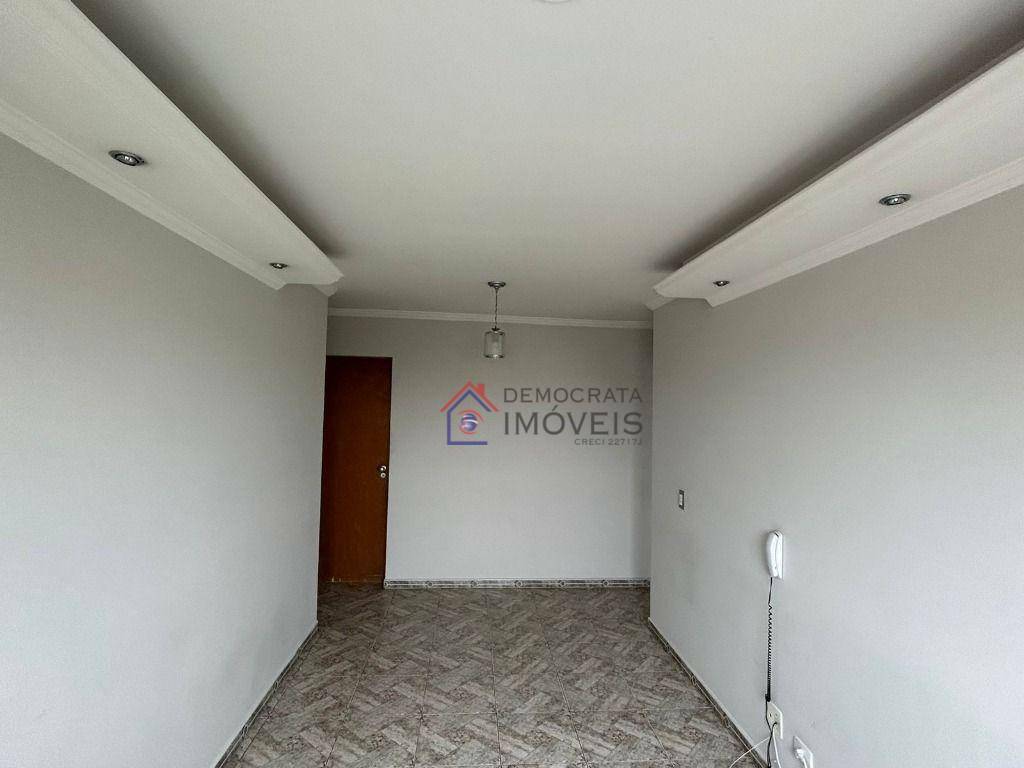 Apartamento à venda com 2 quartos, 51m² - Foto 3