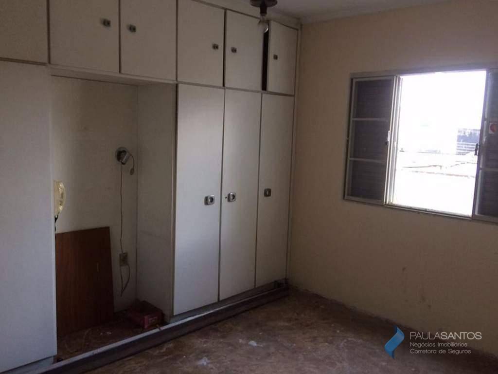 Casa à venda com 3 quartos, 260m² - Foto 8