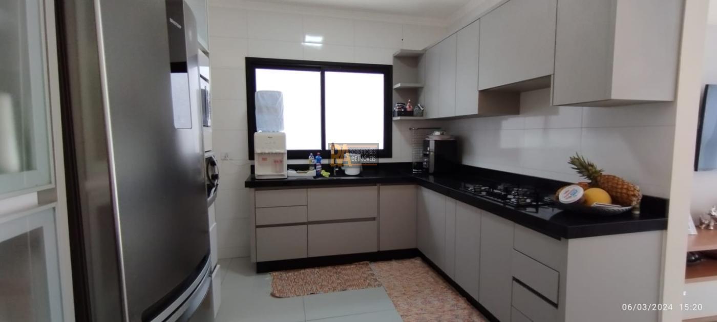 Casa à venda com 3 quartos, 92m² - Foto 31