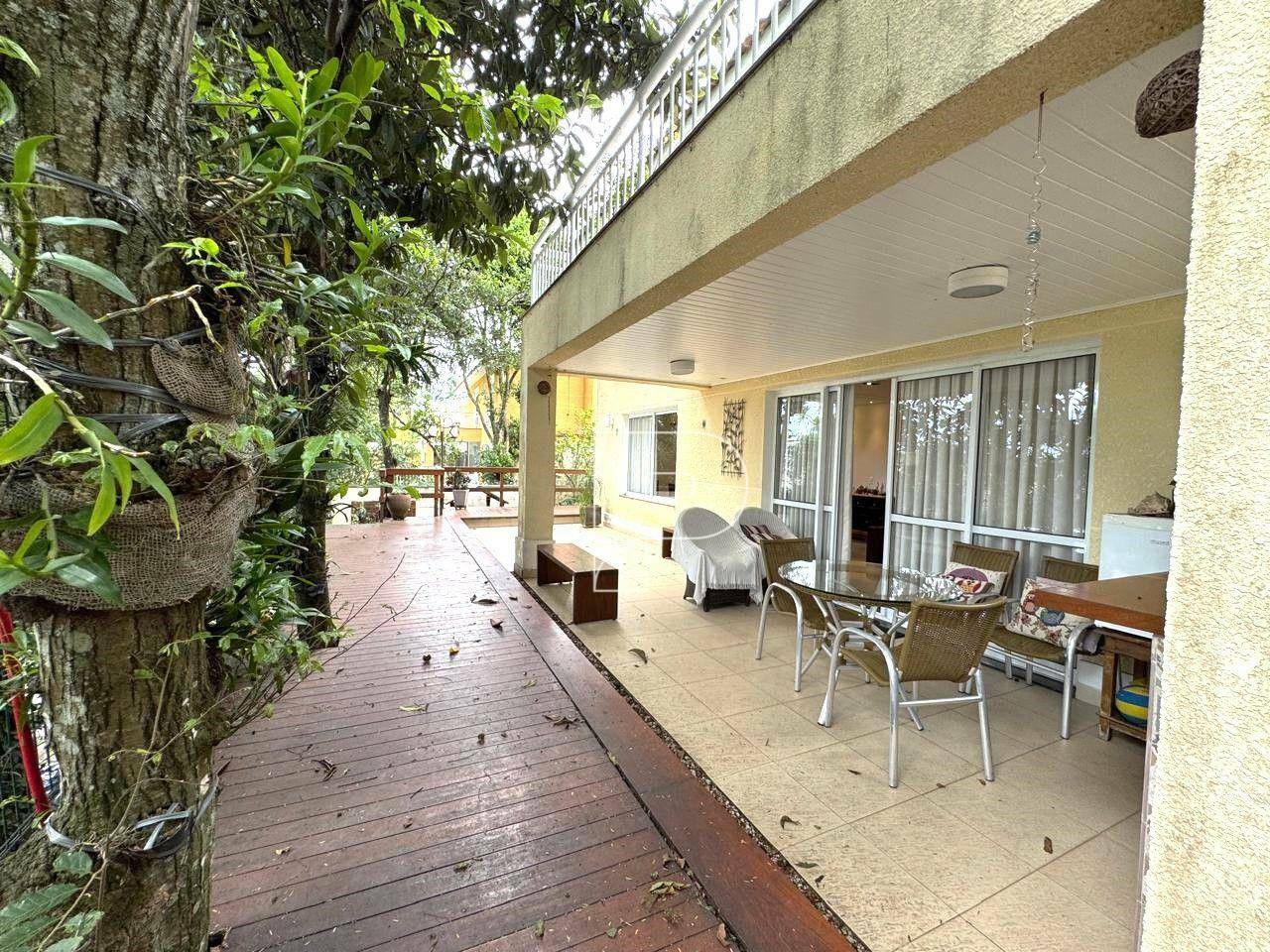 Casa de Condomínio à venda e aluguel com 4 quartos, 250m² - Foto 35