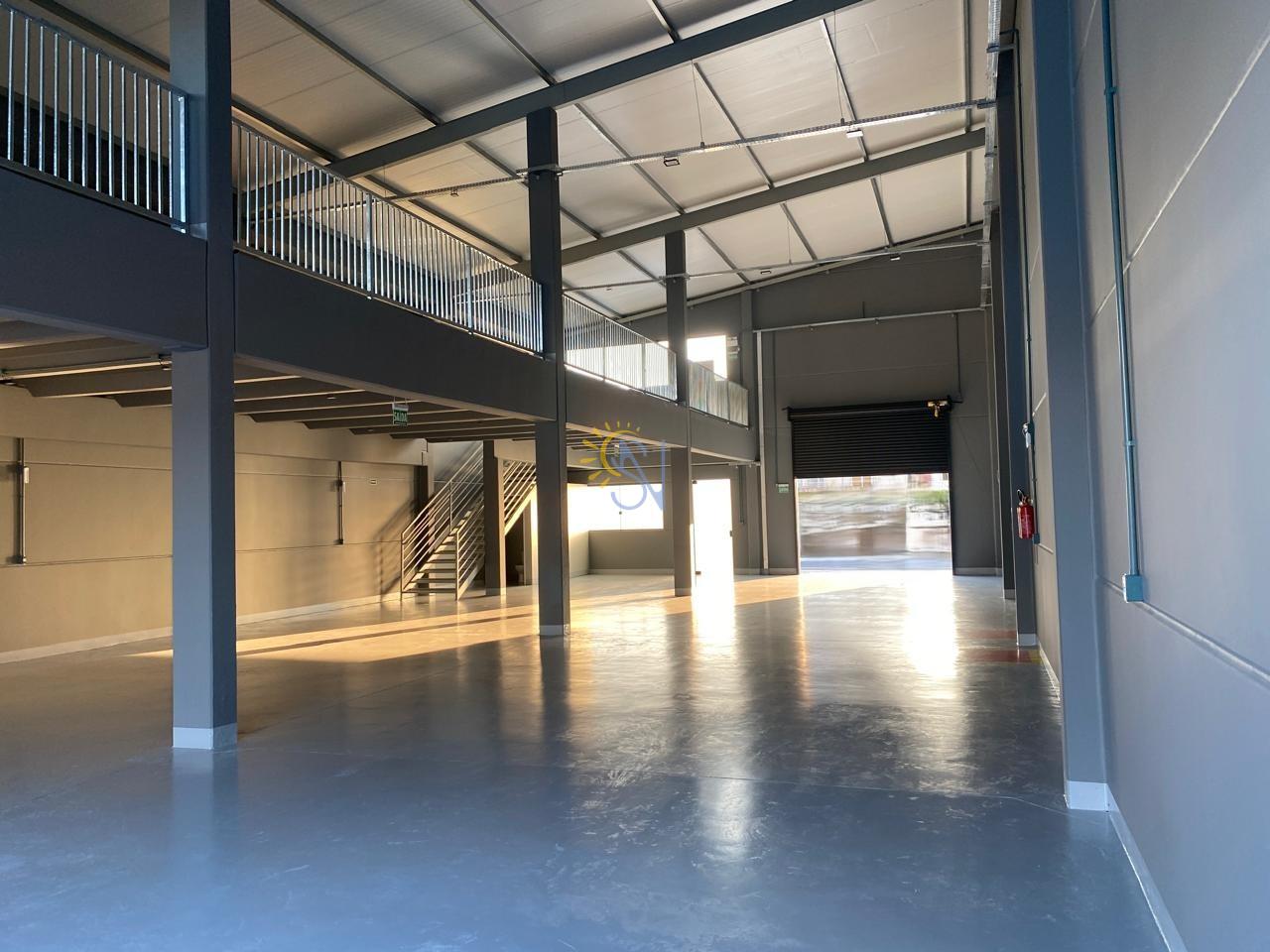 Depósito-Galpão-Armazém para alugar, 600m² - Foto 1
