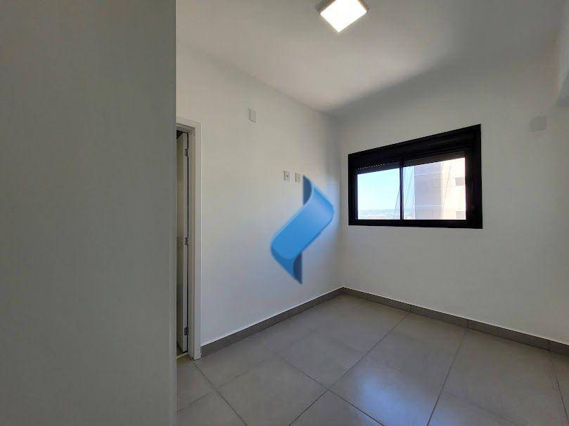 Apartamento para alugar com 3 quartos, 125m² - Foto 16