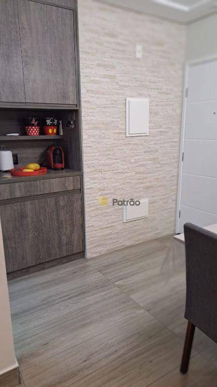 Apartamento à venda com 3 quartos, 106m² - Foto 9