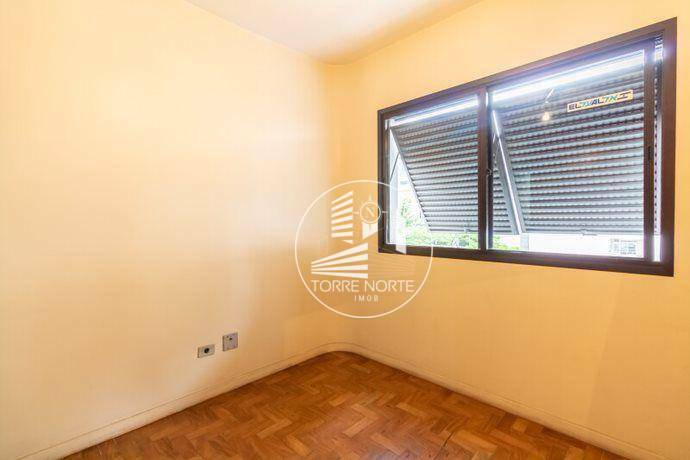 Apartamento à venda com 3 quartos, 247m² - Foto 13