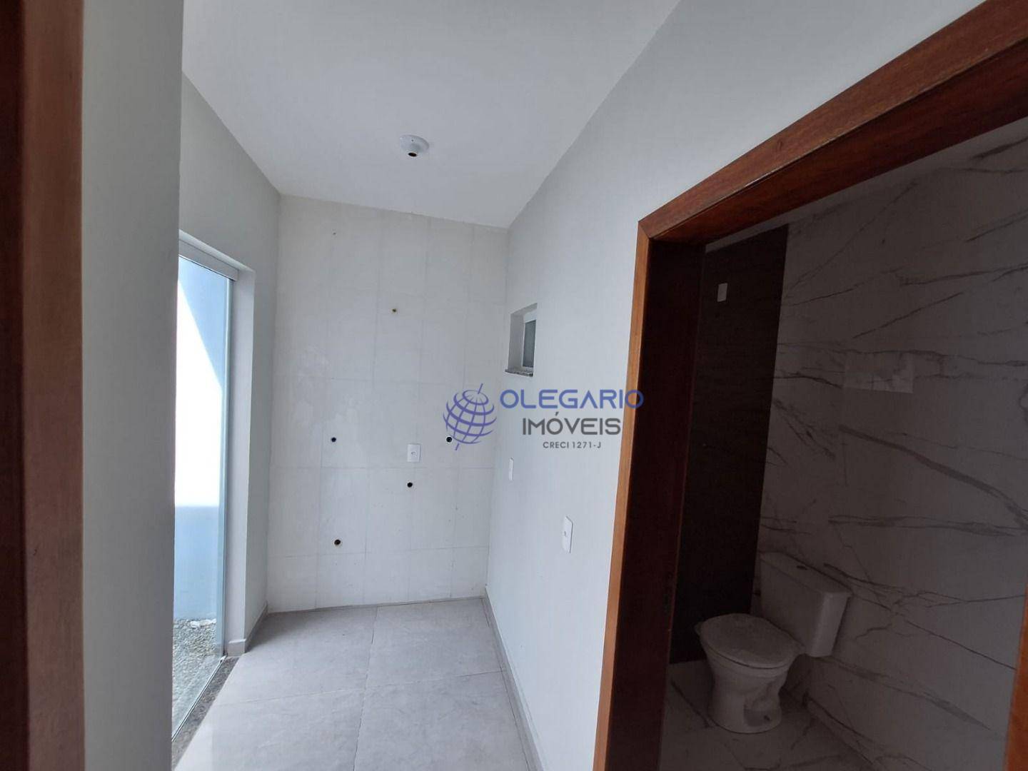 Casa à venda com 2 quartos, 58m² - Foto 12