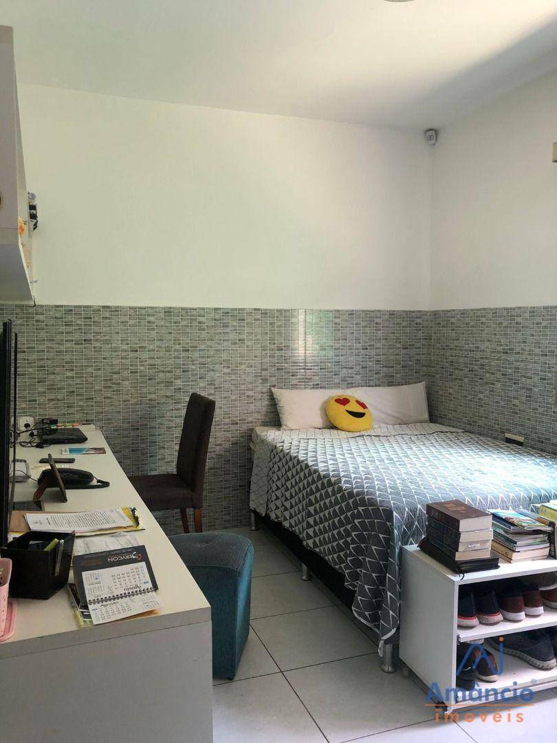 Casa à venda com 3 quartos, 290m² - Foto 25