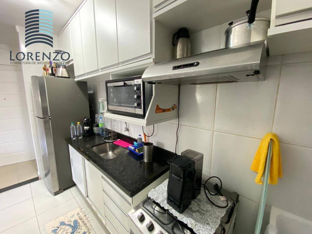 Apartamento à venda com 2 quartos, 70m² - Foto 4