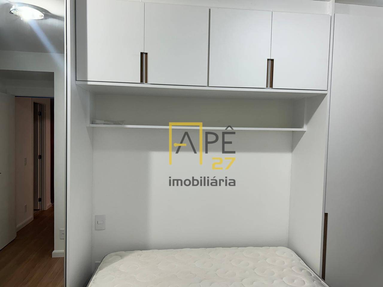 Apartamento à venda com 2 quartos, 65m² - Foto 18