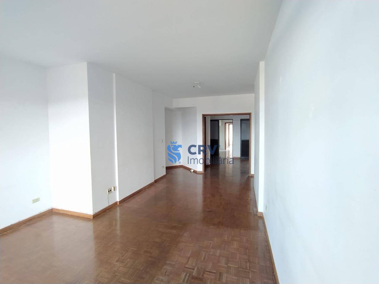 Apartamento à venda com 3 quartos, 140m² - Foto 2