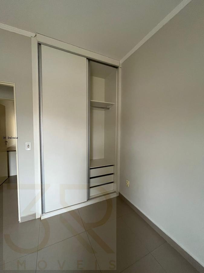 Apartamento para alugar com 3 quartos, 71m² - Foto 15