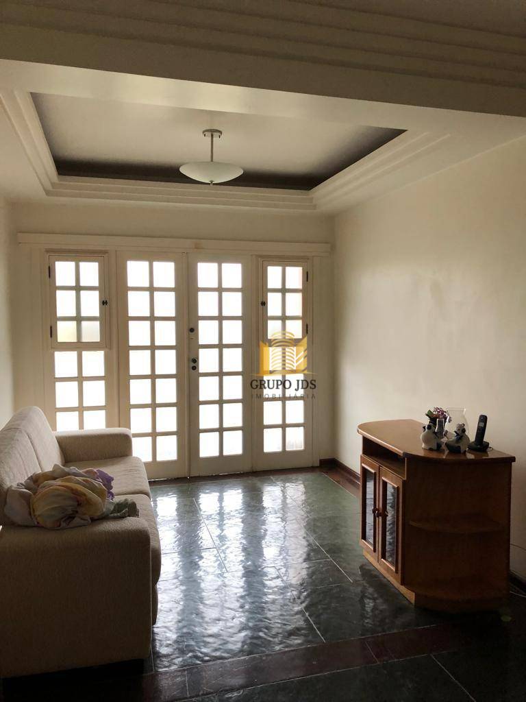 Apartamento à venda com 2 quartos, 79m² - Foto 2