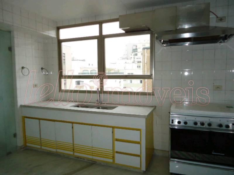 Apartamento para alugar com 3 quartos, 380m² - Foto 23