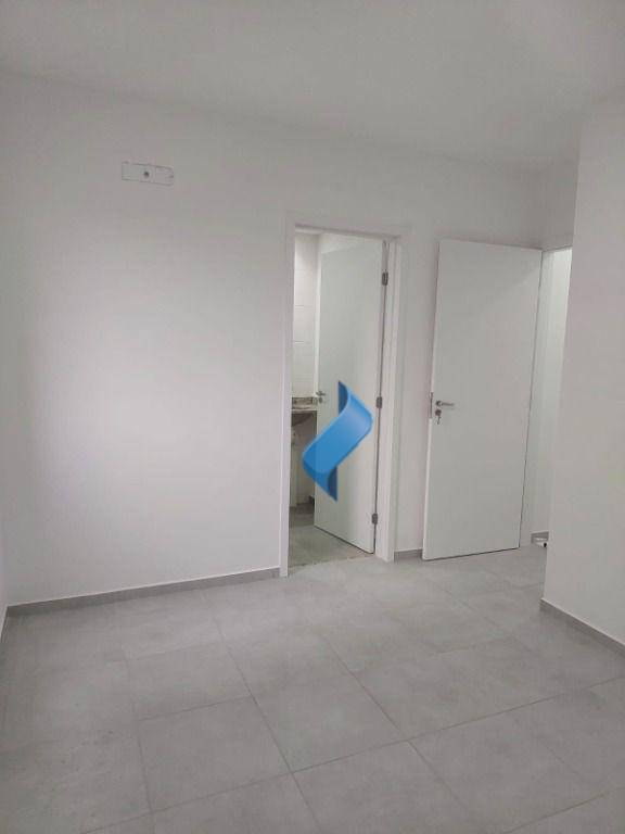 Apartamento à venda com 2 quartos, 62m² - Foto 12