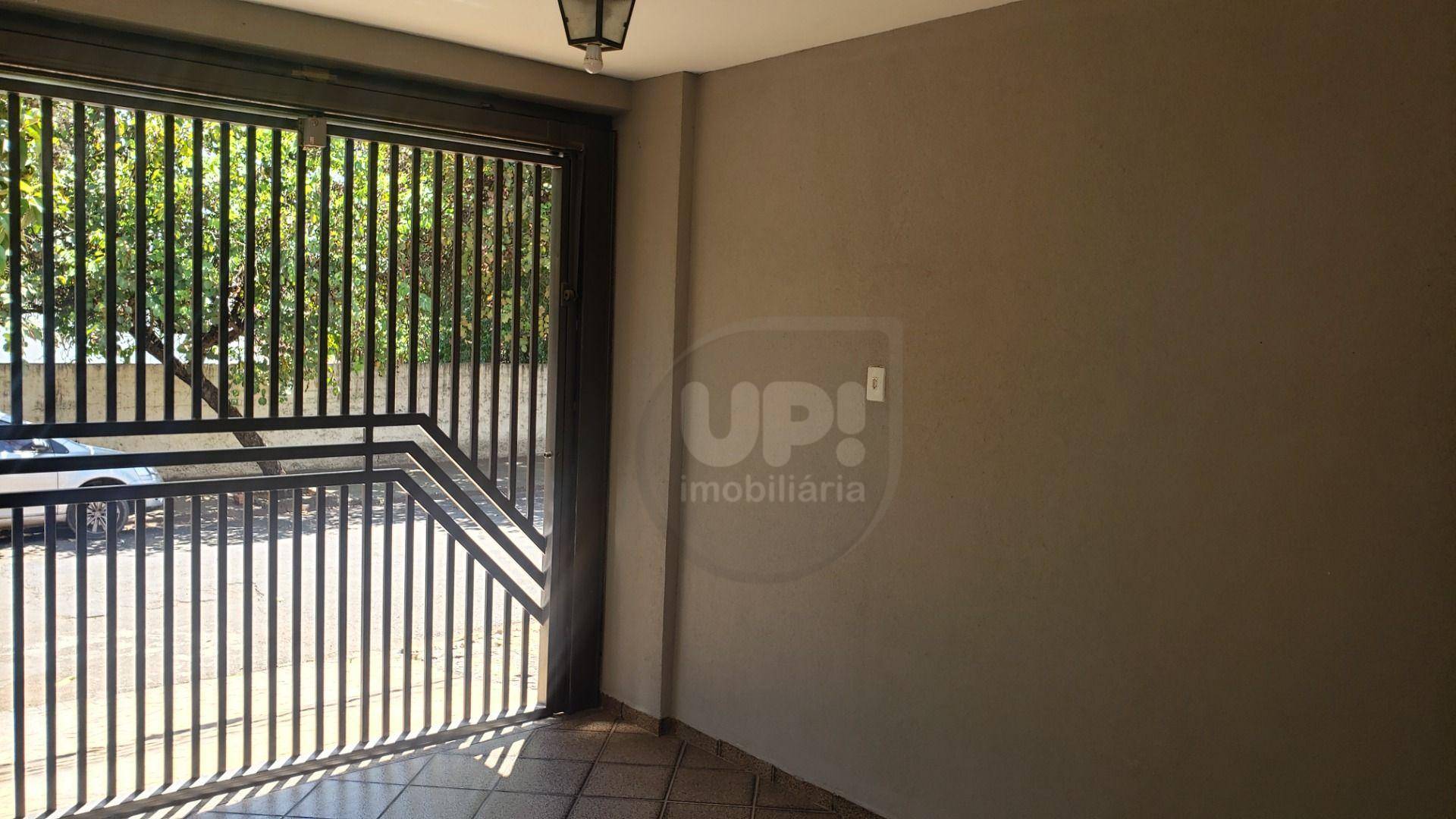 Casa, 4 quartos, 202 m² - Foto 2