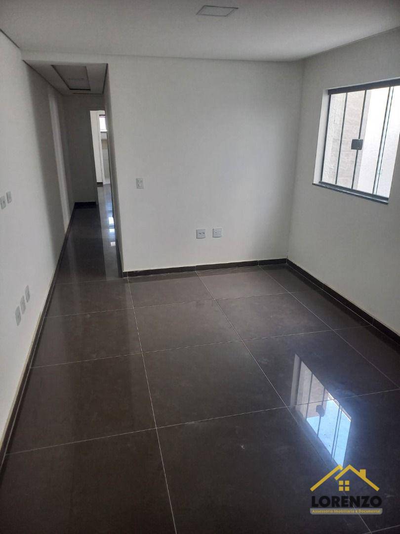 Apartamento à venda com 3 quartos, 75m² - Foto 1