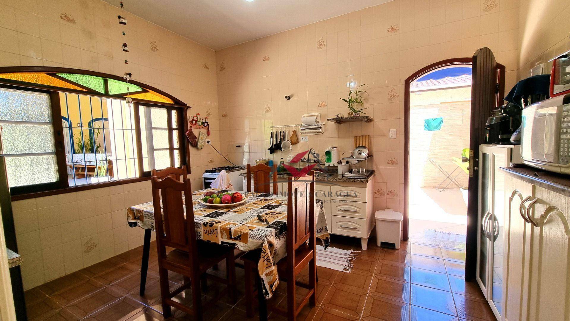 Casa de Condomínio à venda com 3 quartos, 209m² - Foto 22