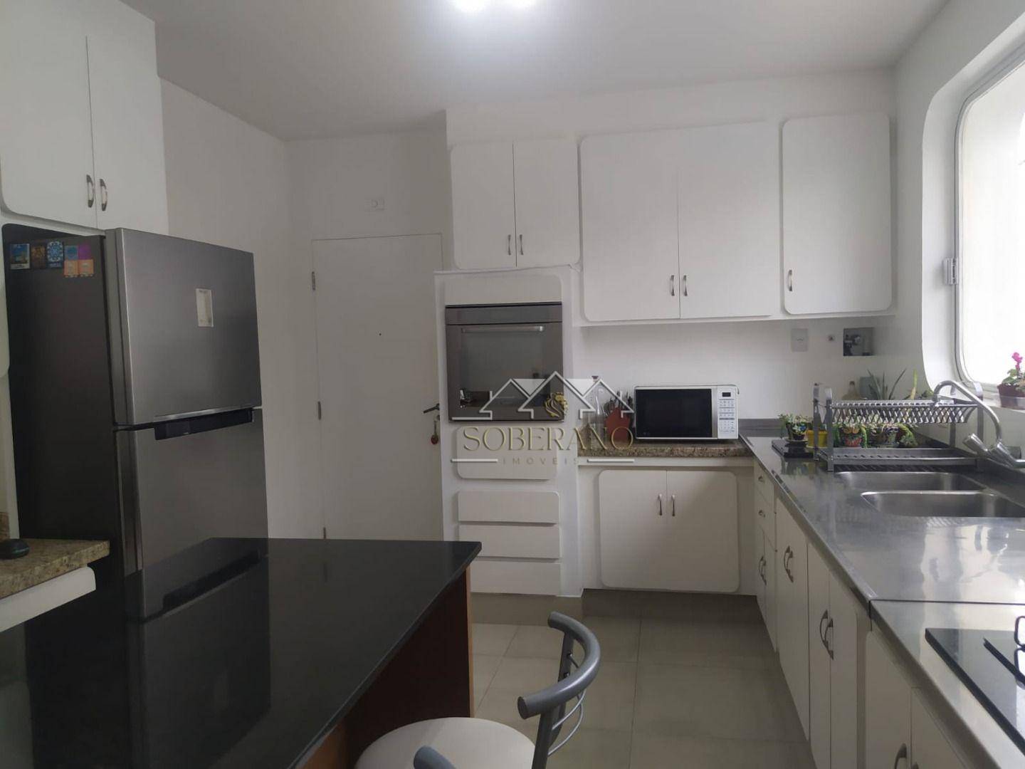 Apartamento à venda com 4 quartos, 192m² - Foto 4